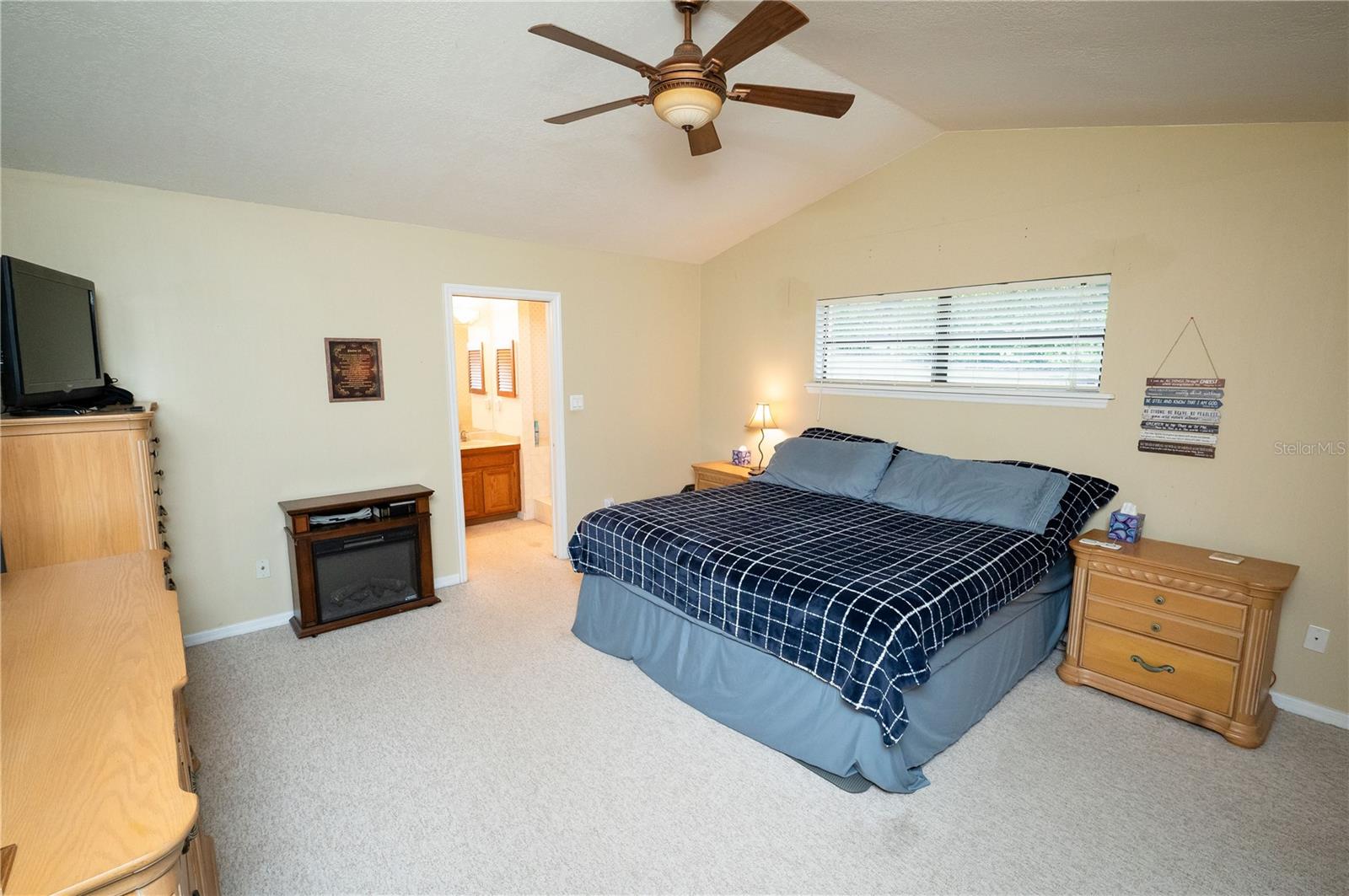 23816 OAK TREE DR
