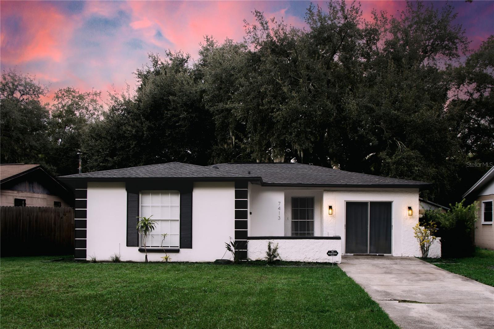 7413 LAKESHORE DR