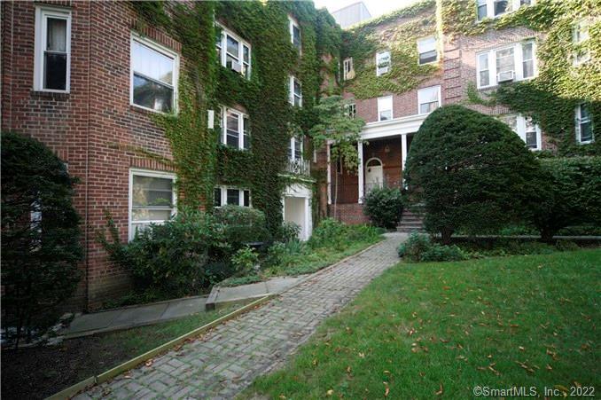 70 Strawberry Hill Avenue 3-3A