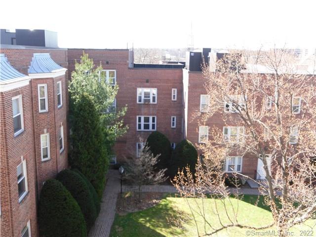 70 Strawberry Hill Avenue 3-3A