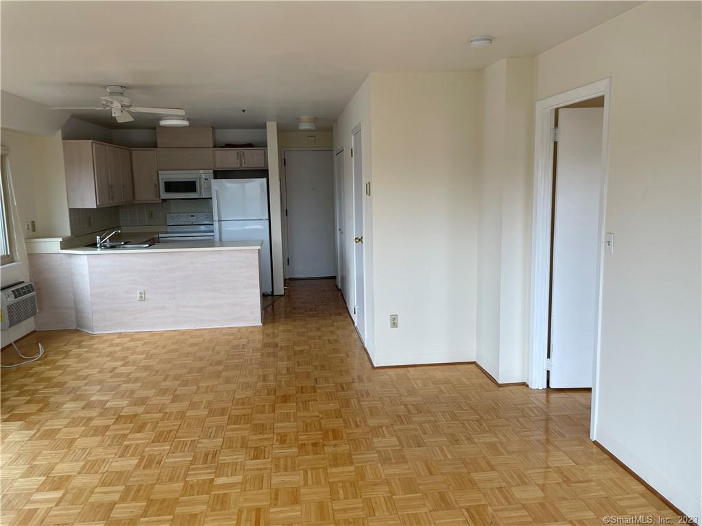 104 North Street APT 606