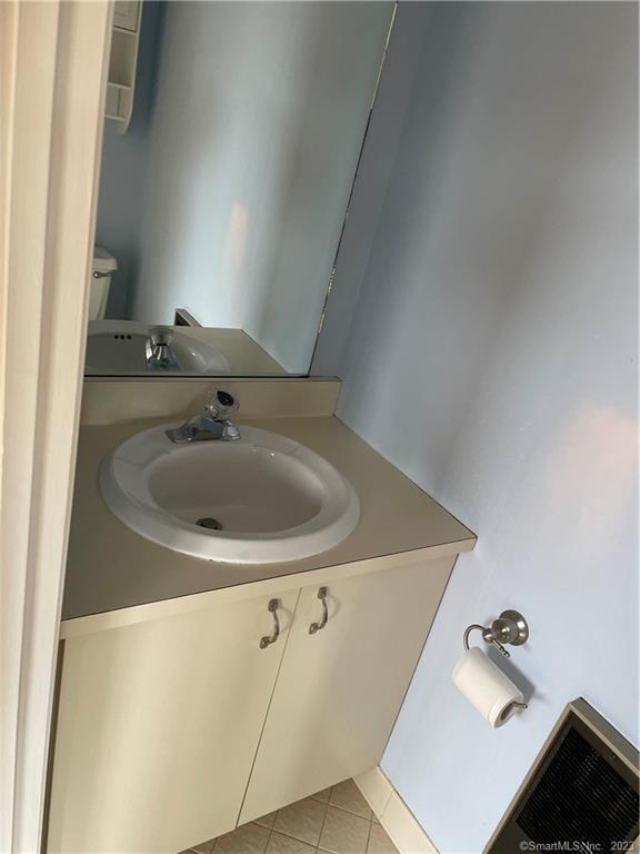 104 North Street APT 606