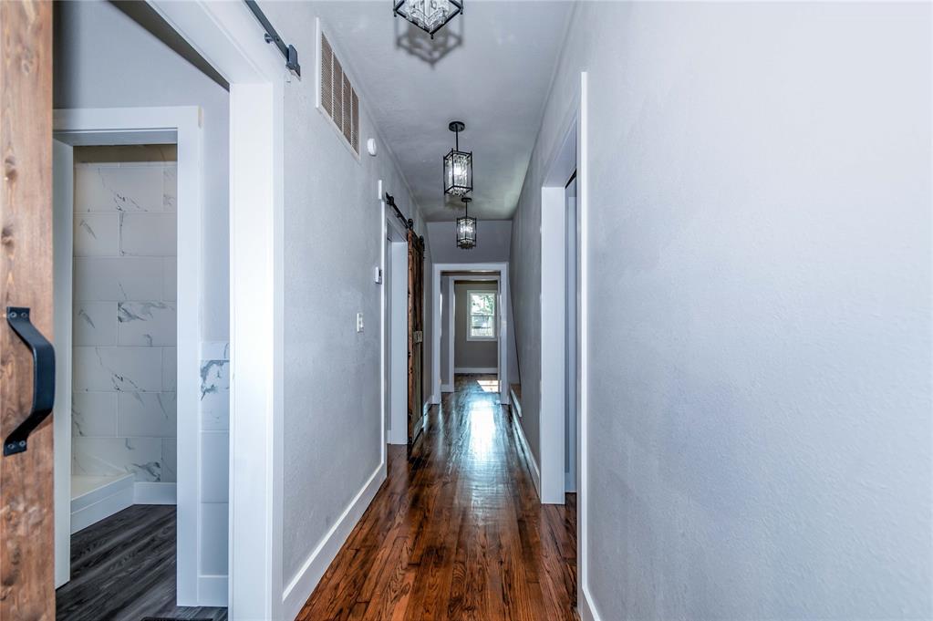 1538 E Walnut Street