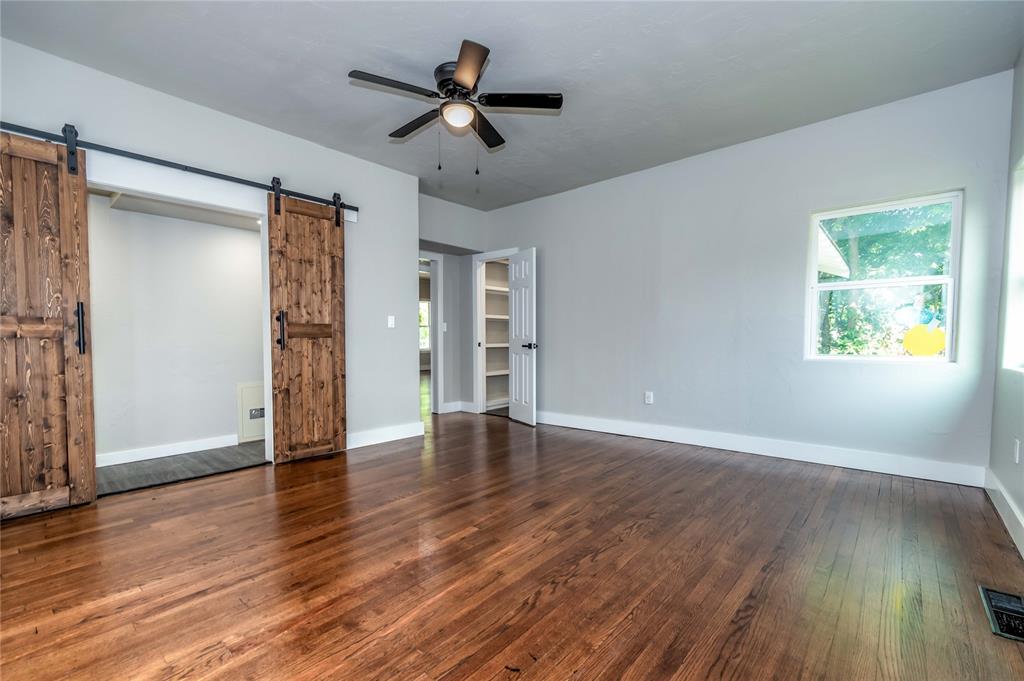 1538 E Walnut Street