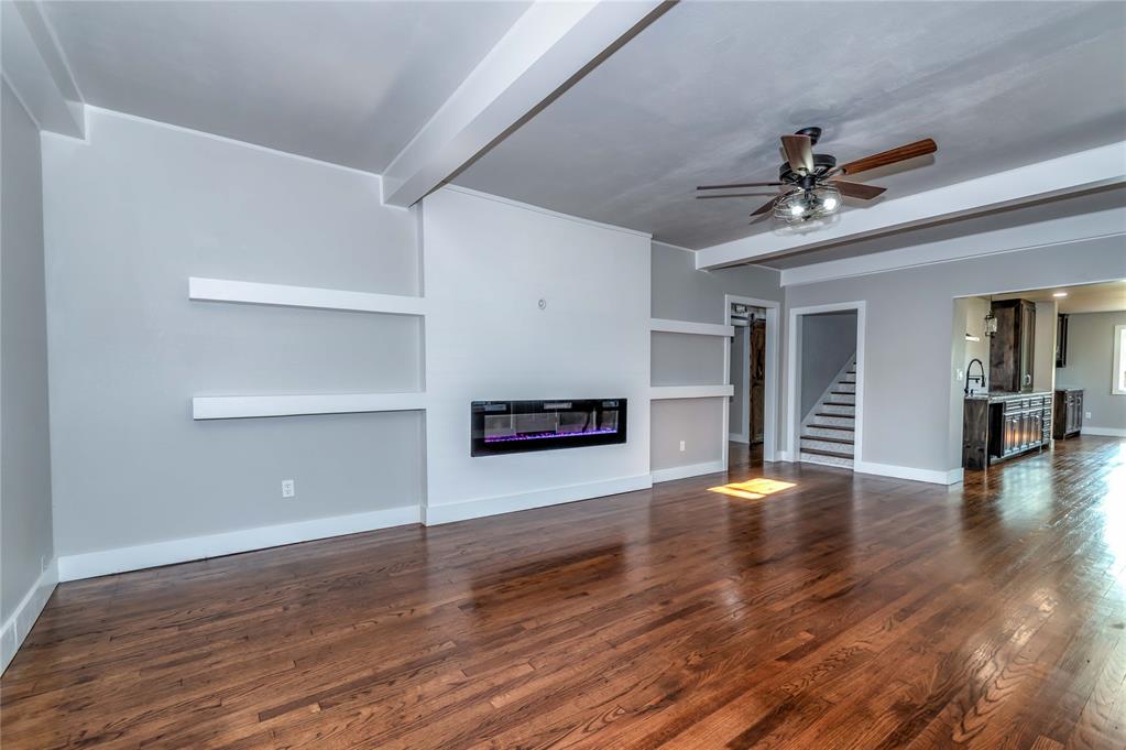 1538 E Walnut Street