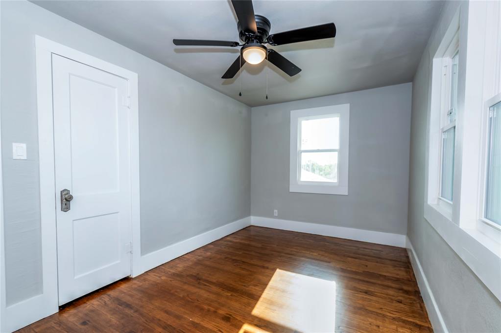 1538 E Walnut Street