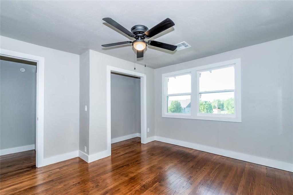 1538 E Walnut Street