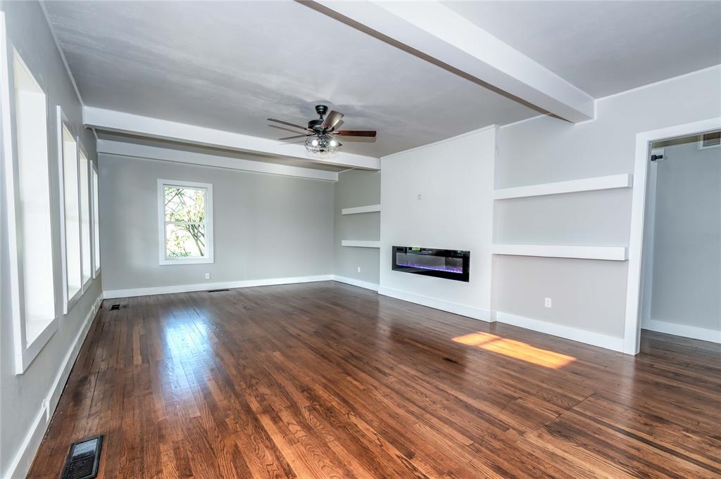 1538 E Walnut Street