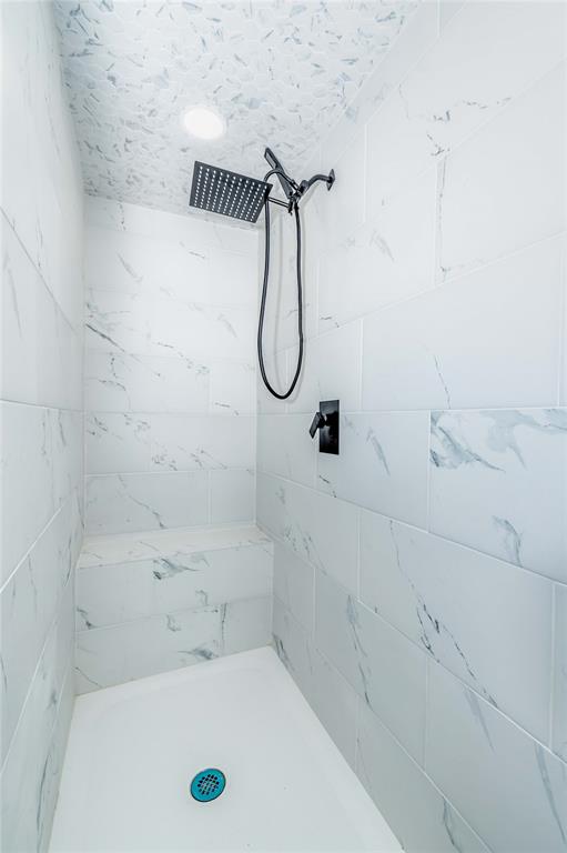 1538 E Walnut Street