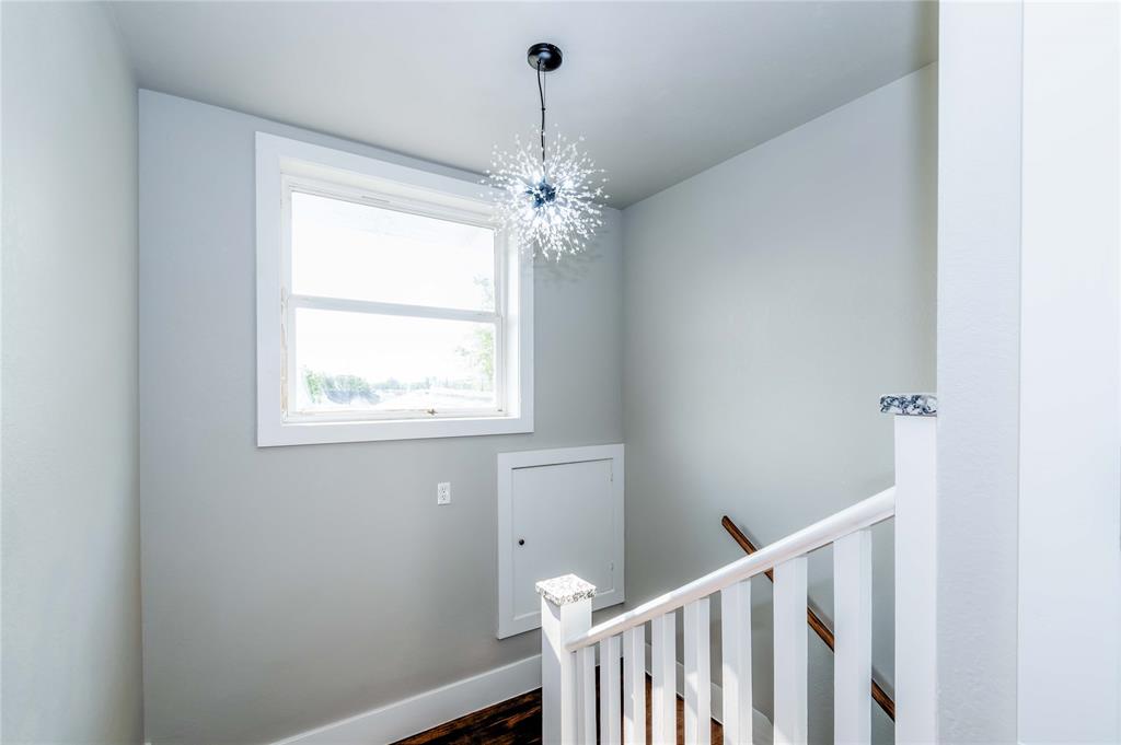 1538 E Walnut Street