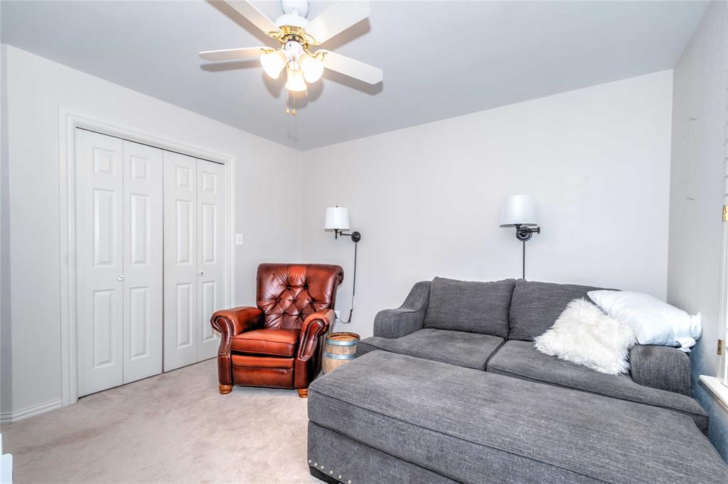 900898 S Oak Hill Drive