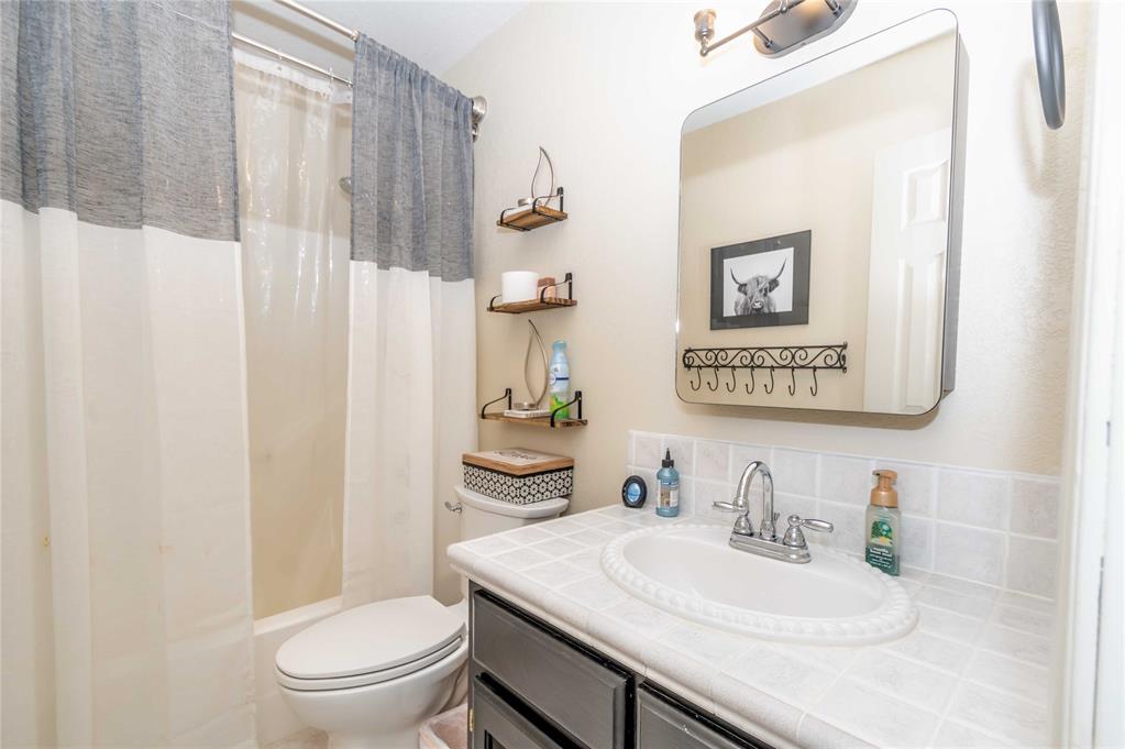 900898 S Oak Hill Drive