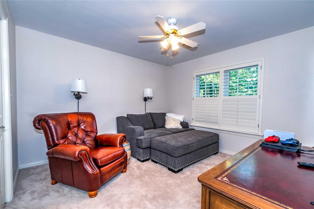 900898 S Oak Hill Drive