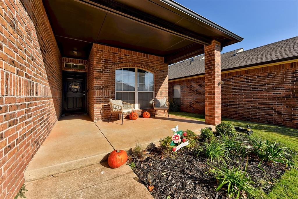 6805 NW 134th Terrace