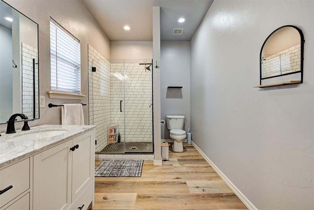 6805 NW 134th Terrace