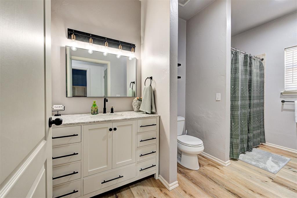 6805 NW 134th Terrace