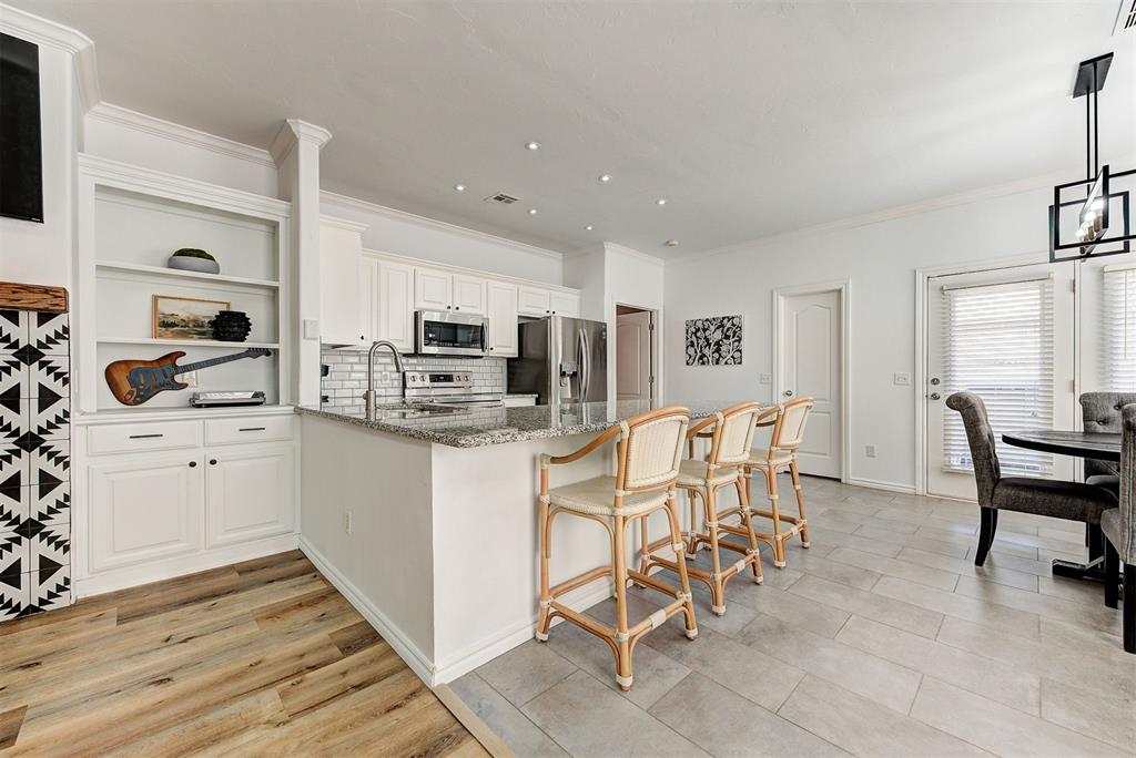 6805 NW 134th Terrace