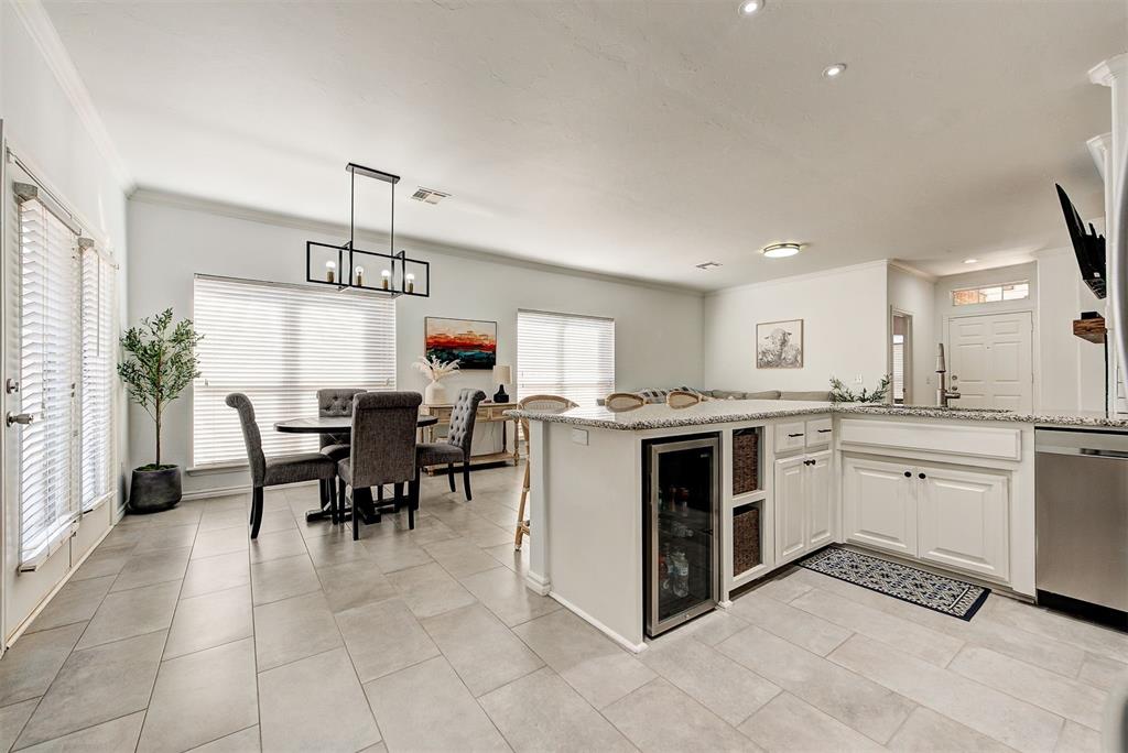 6805 NW 134th Terrace