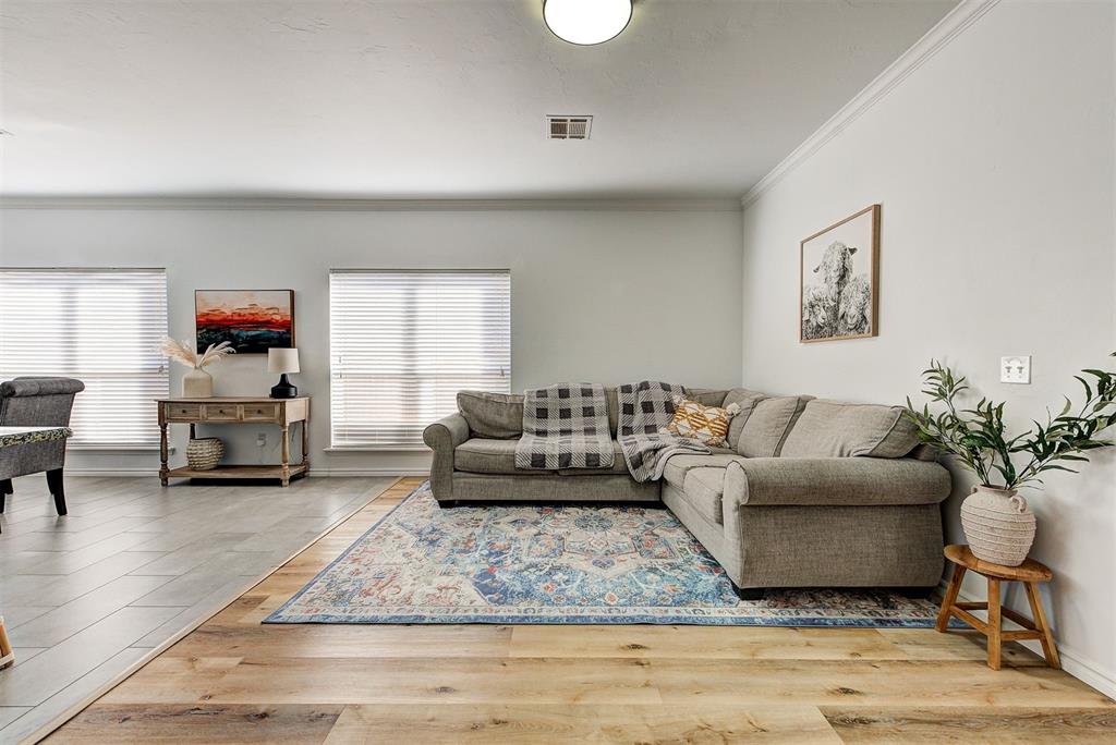 6805 NW 134th Terrace