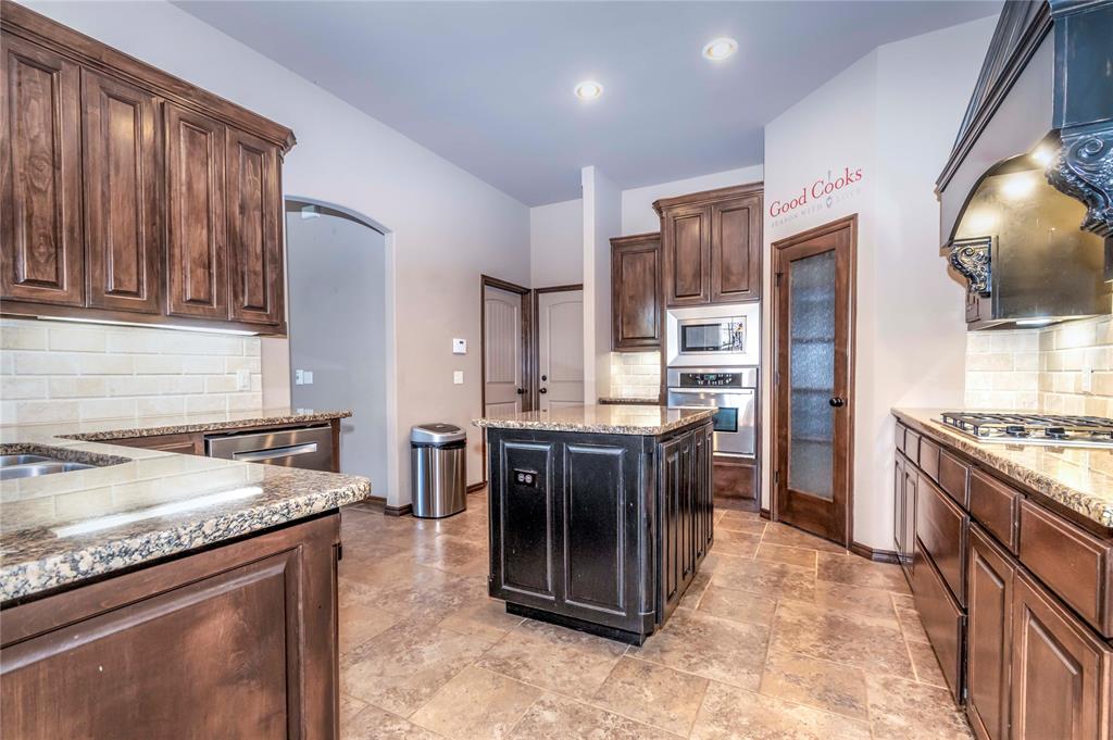 1909 NW 193rd Circle