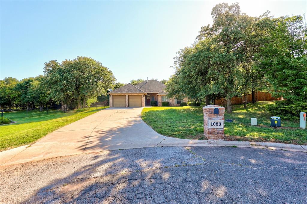 1083 Hidden Oaks Way