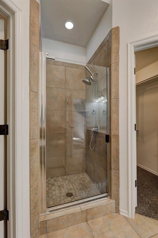 1083 Hidden Oaks Way