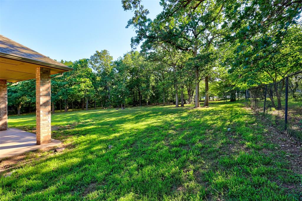 1083 Hidden Oaks Way