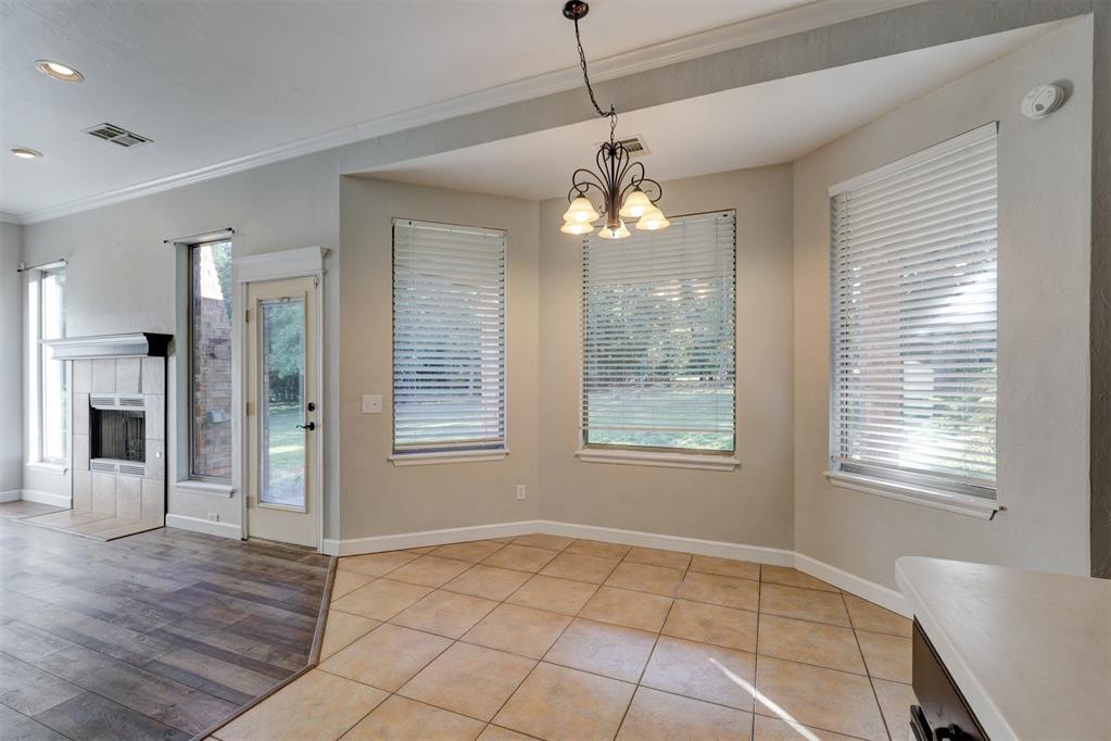 1083 Hidden Oaks Way