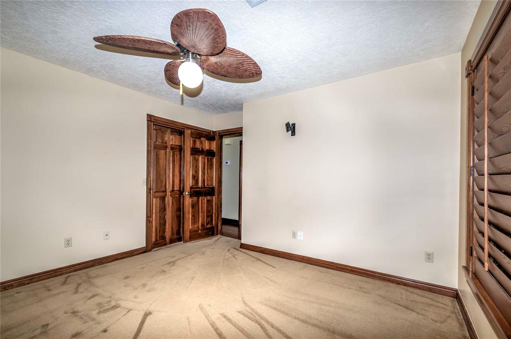 870776 S Hickory Lane