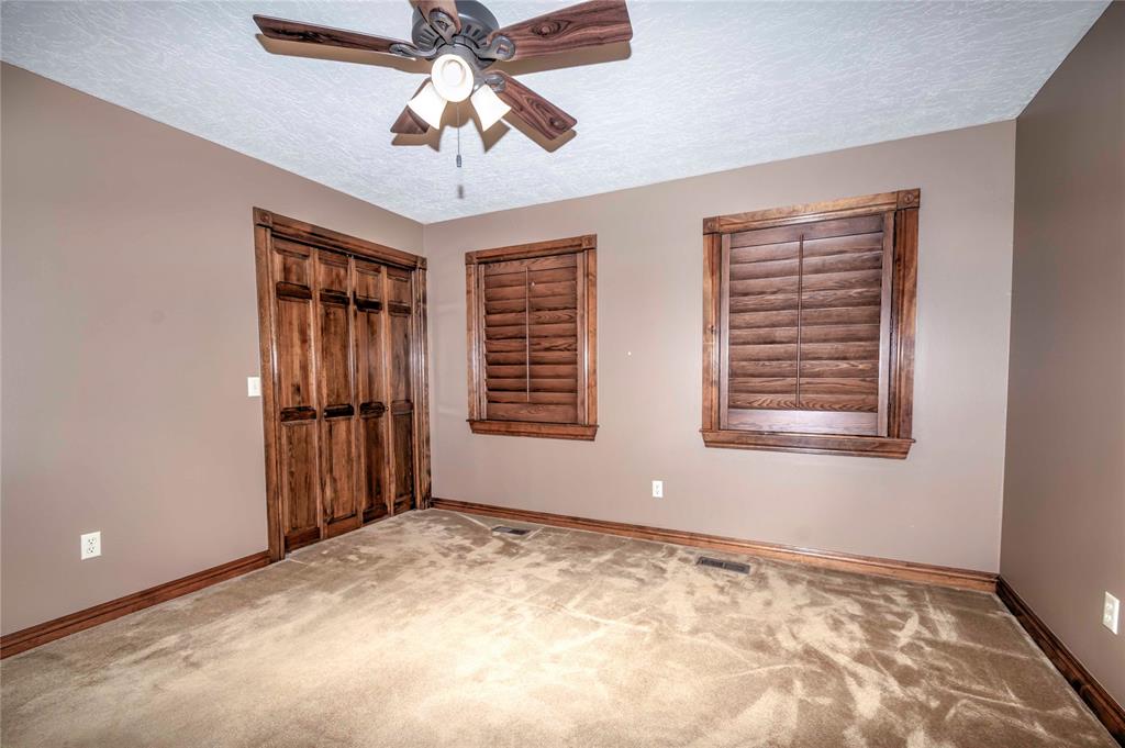 870776 S Hickory Lane