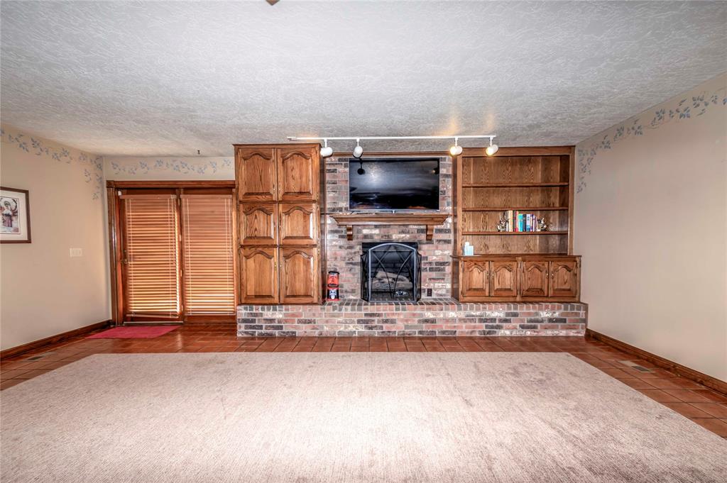 870776 S Hickory Lane