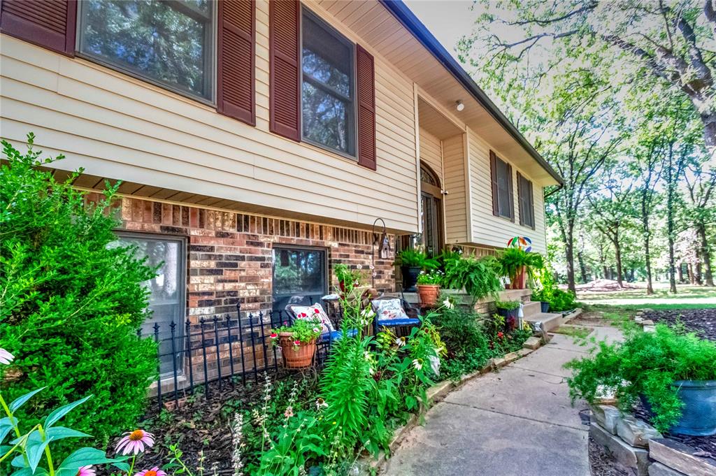 870776 S Hickory Lane