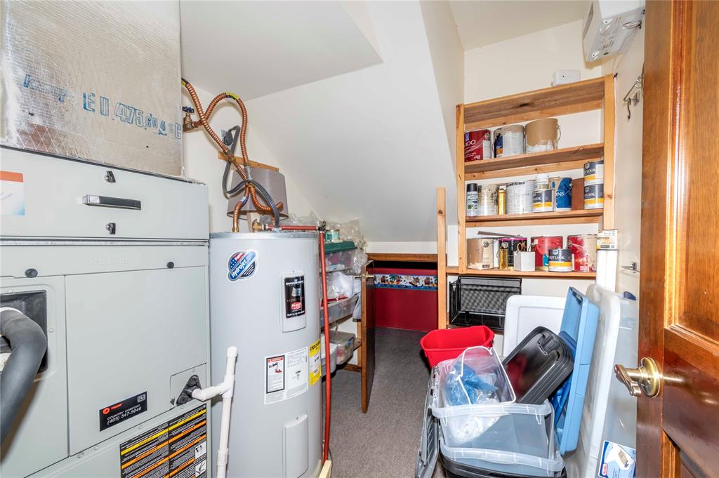 870776 S Hickory Lane