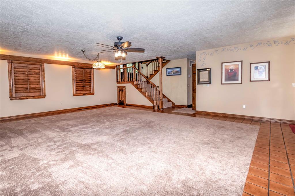 870776 S Hickory Lane