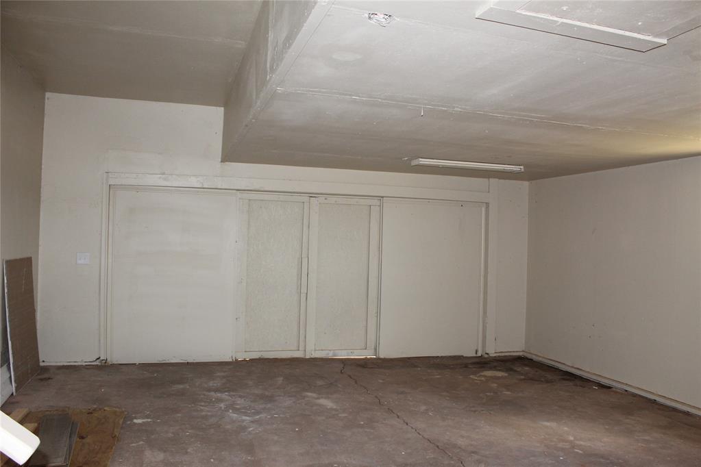 341559 E Highway 105 Highway