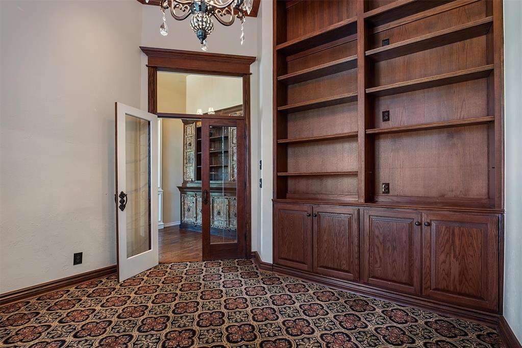 5904 Oak Forest Road