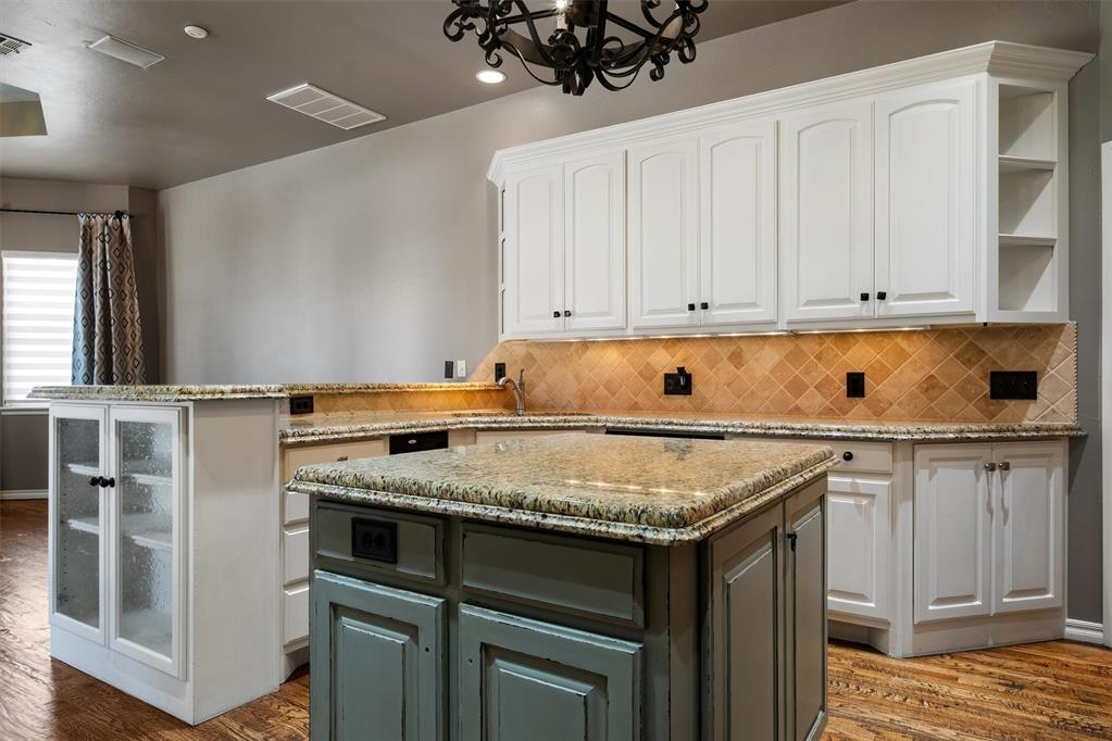 5904 Oak Forest Road