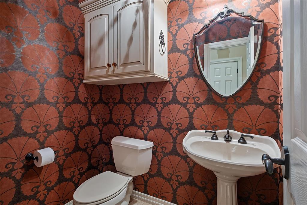 5904 Oak Forest Road