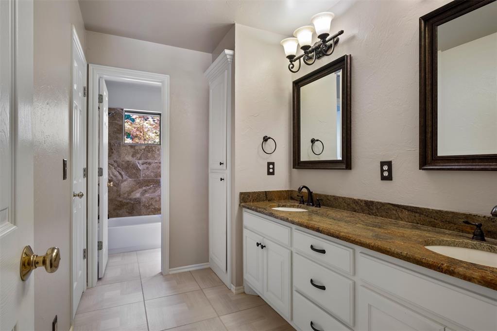 5904 Oak Forest Road