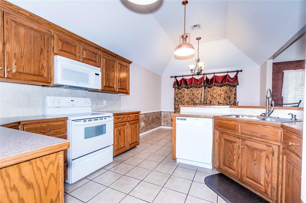 1516 Timberlake Drive