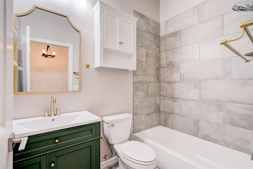 11209 SW 41st Terrace