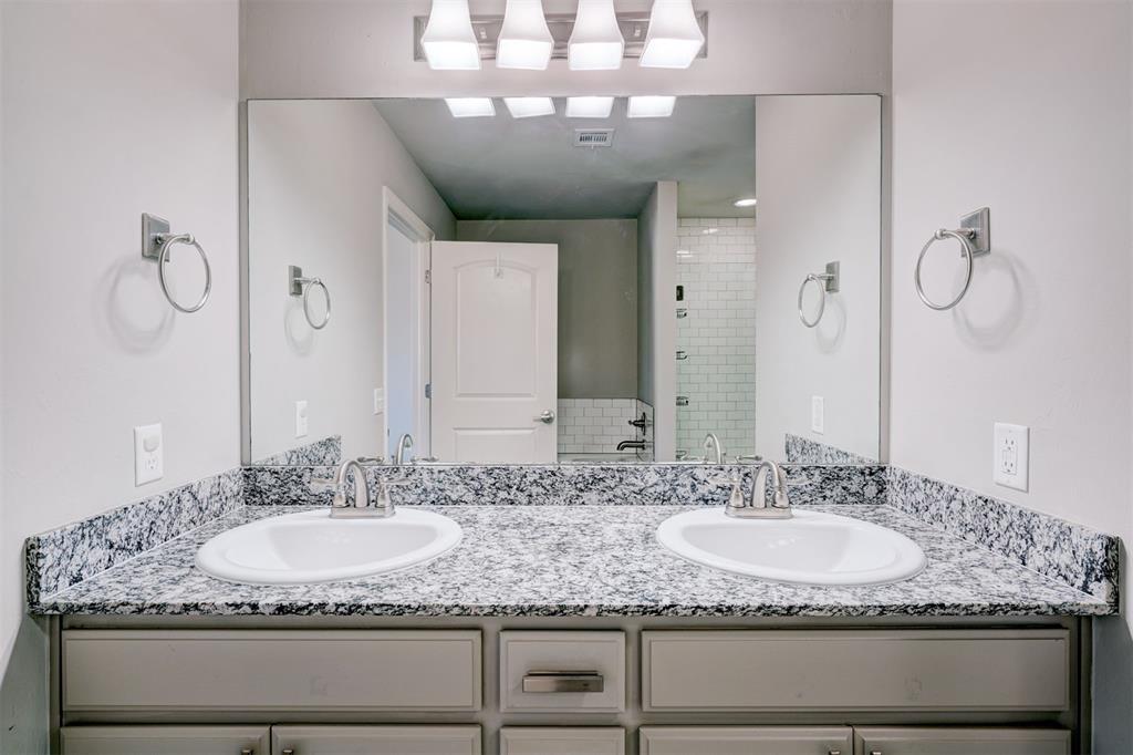 11209 SW 41st Terrace