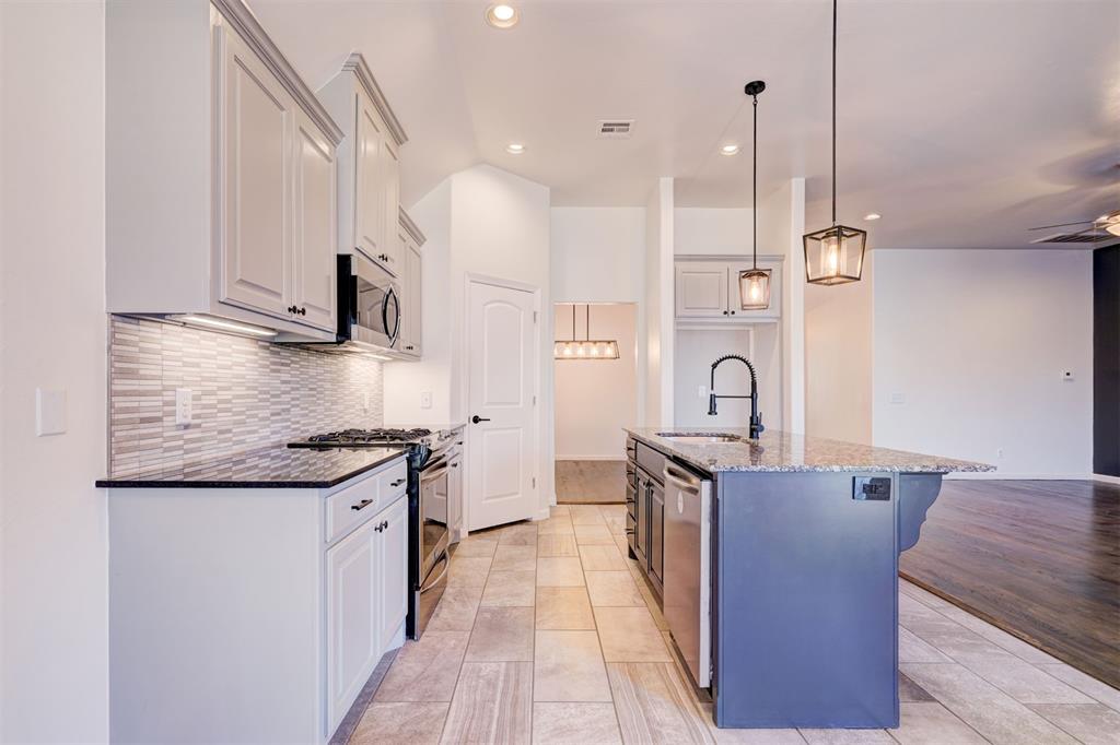 11209 SW 41st Terrace