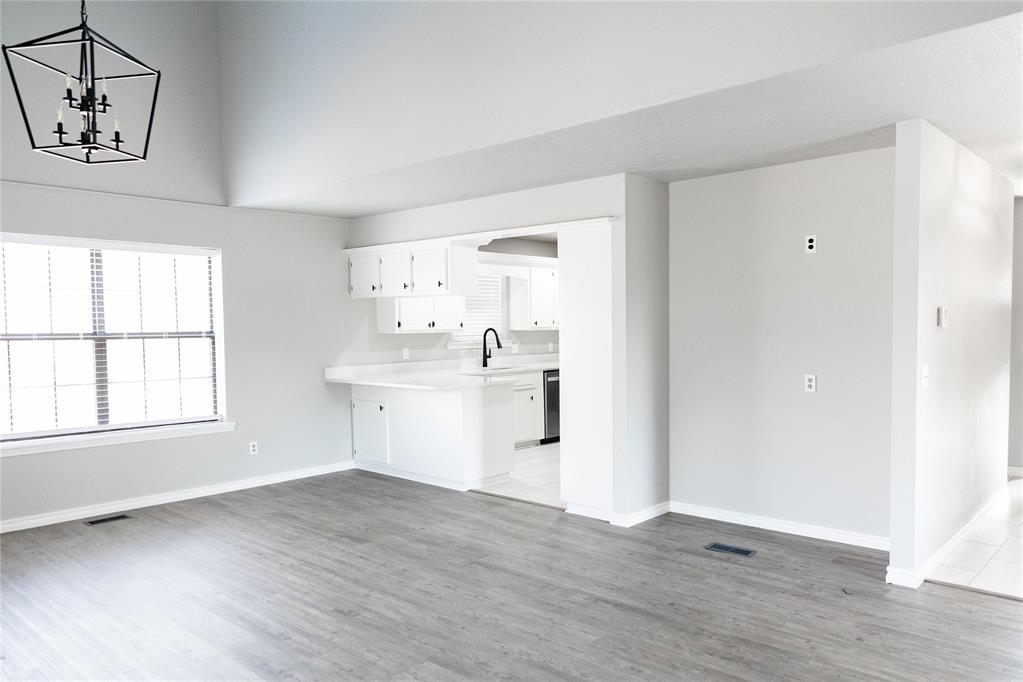 201 E Park Plaza Drive