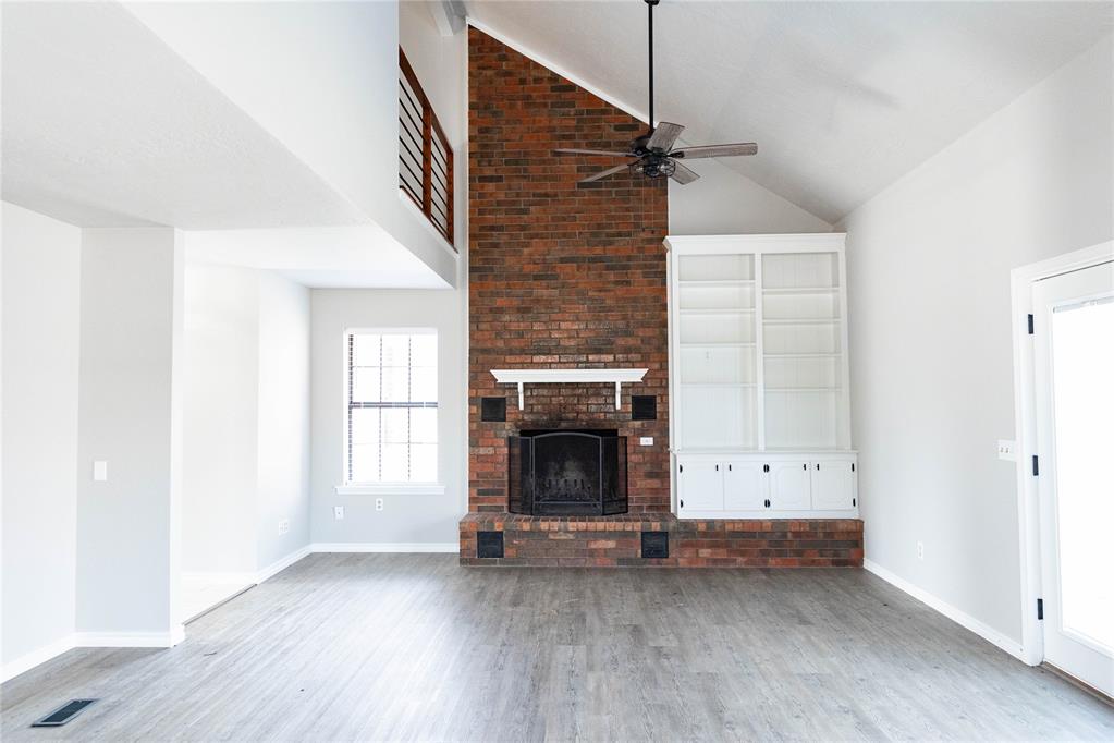 201 E Park Plaza Drive