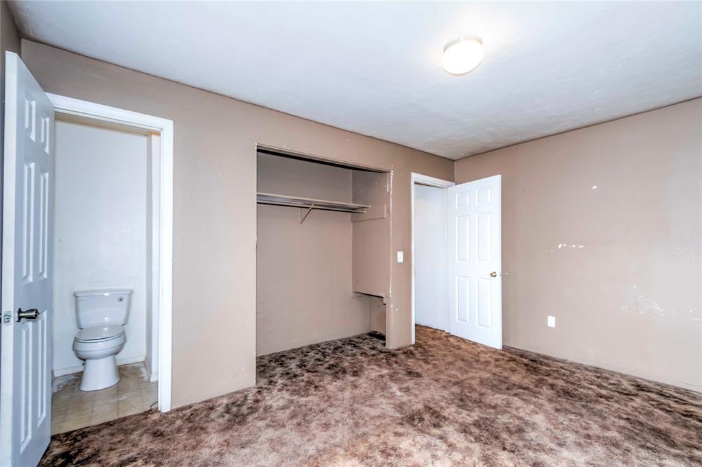 912 S Bennett Boulevard