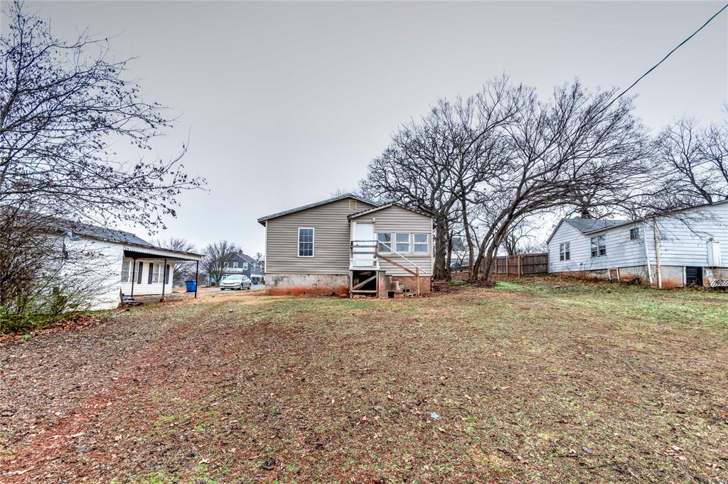 912 S Bennett Boulevard