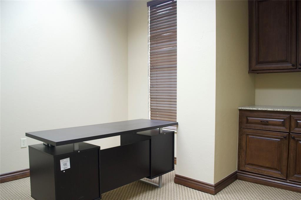 307 E Danforth Road Unit: 124