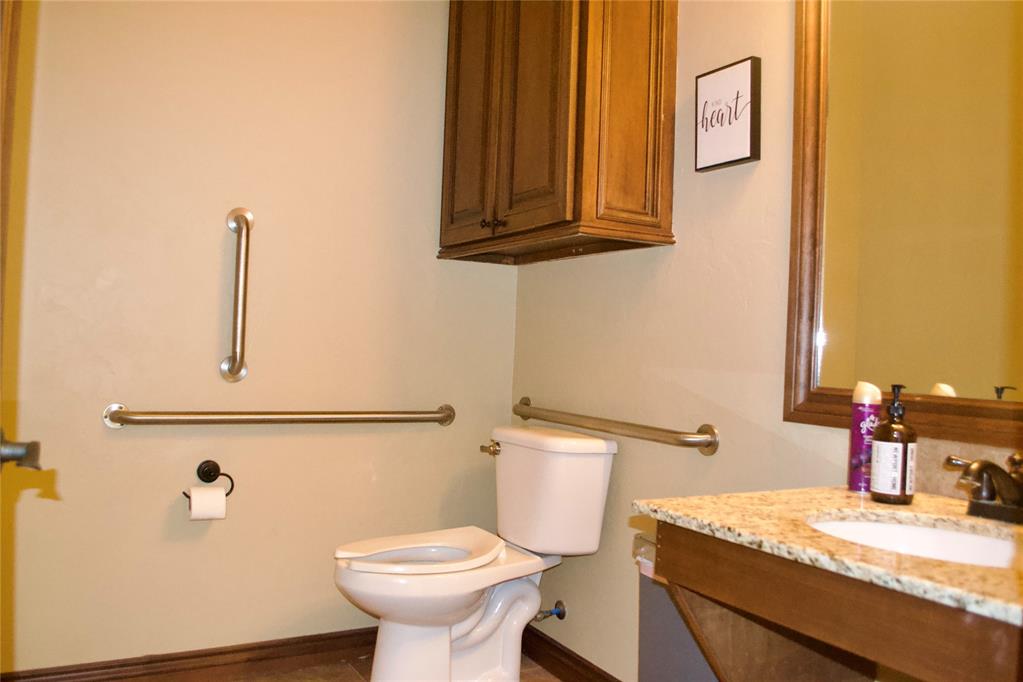 307 E Danforth Road Unit: 124