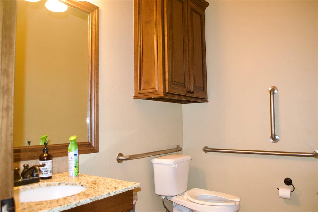 307 E Danforth Road Unit: 124